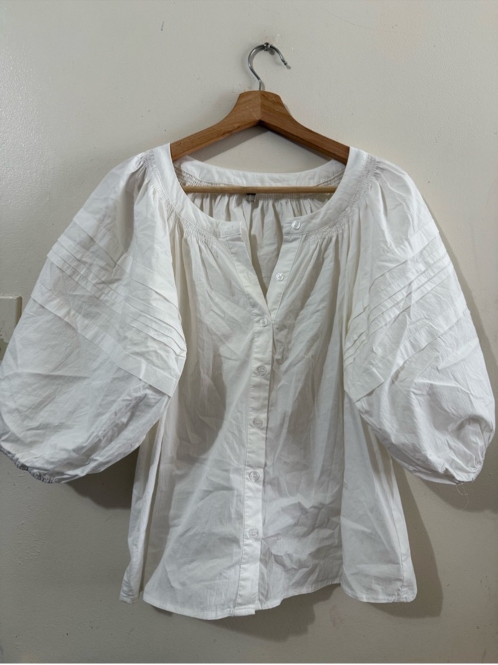 DOUBLE SEVEN Women's White Puff-Sleeve Button-Down Blouse